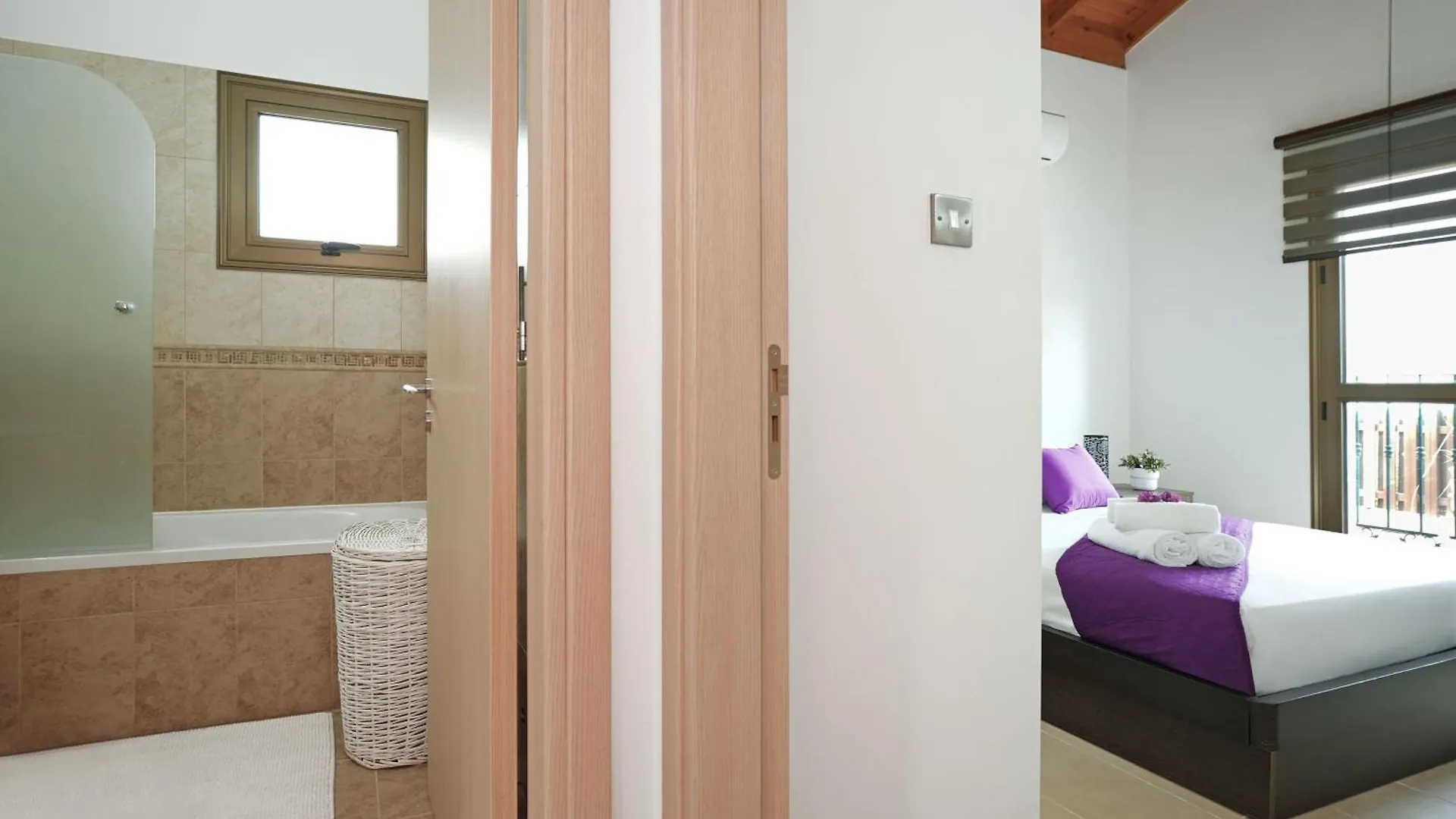 Villa Lara - 3Bed Bangalow With Large Pool Ayia Napa 0*,  Cypern
